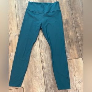 Nike DriFit 7/8 Legging